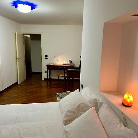 Piazza Carlo Alberto Hotel Каляри Екстериор снимка