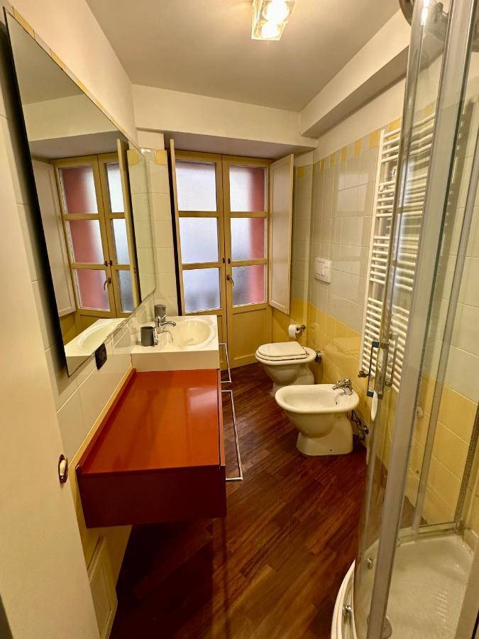 Piazza Carlo Alberto Hotel Каляри Екстериор снимка